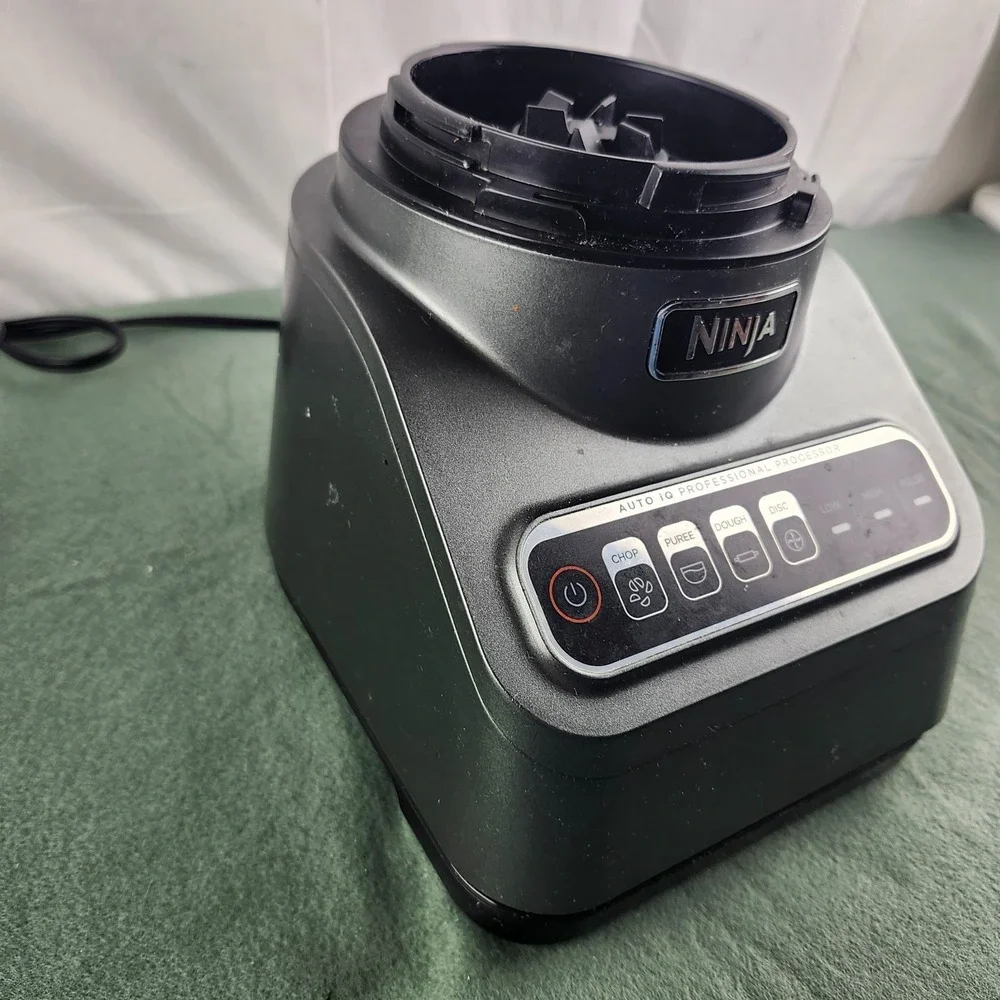 Ninja BN601- Professional 850W 9-Cup Food Processor (Base Only) Auto IQ Pro